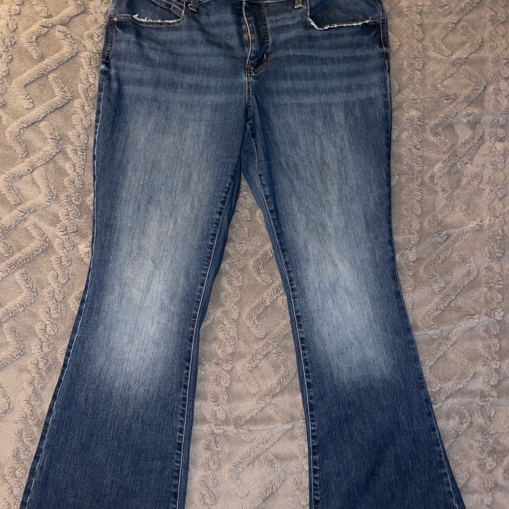 Maurices 20W Dark Wash Blue Flare Women's Jeans